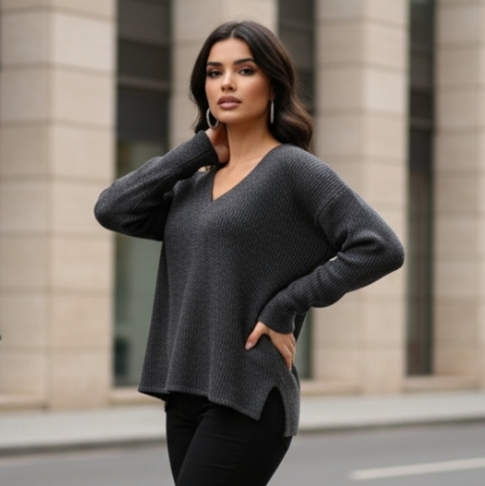 Time & Tru Grey & Black Ribbed Long Sleeve Pullover V-Neck Knit Top Sz L
